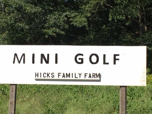 Hicks Family Farm Mini Golf